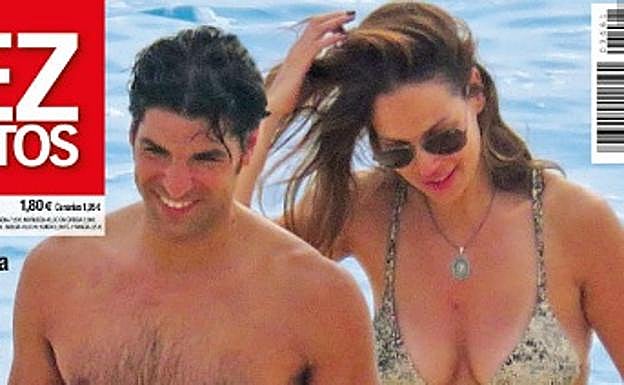 La esperada foto de Eva González en bikini a tres meses de dar a luz