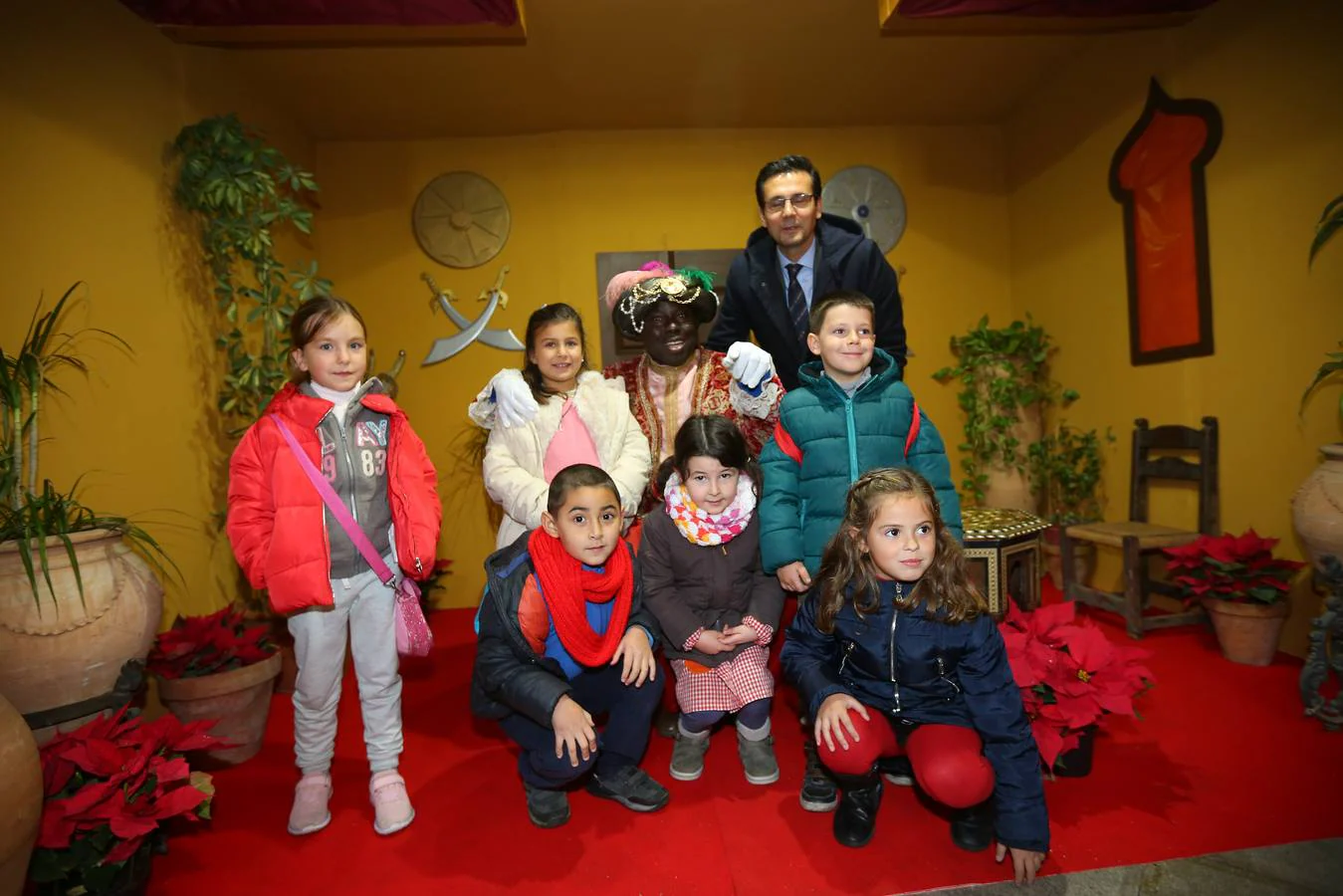 Un año más, gracias a IDEAL, el emisario de los Reyes Magos espera a los más pequeños en el Ayuntamiento