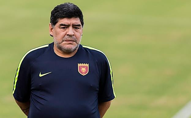 La extraña estatua de Maradona que hace reír a las redes y desconcierta al 'Pelusa'