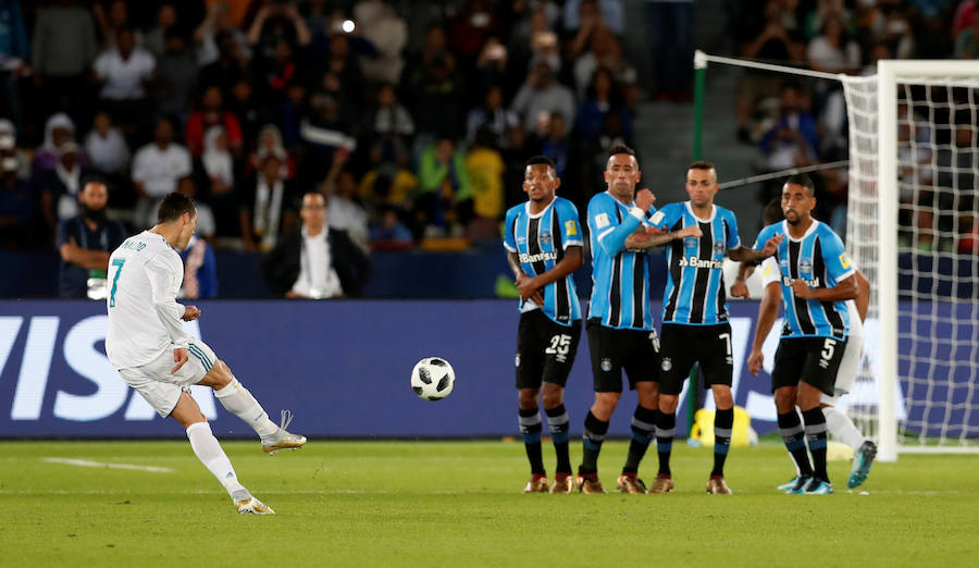 El conjunto blanco cerró el año con un nuevo título gracias a un gol de Cristiano antes de medirse al Barcelona en la Liga.