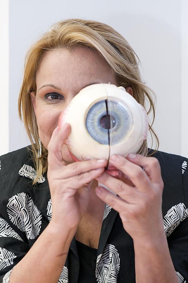 Guerra a la ceguera. La doctora Celia Sánchez, nombrada en 2009 la mejor investigadora del año.