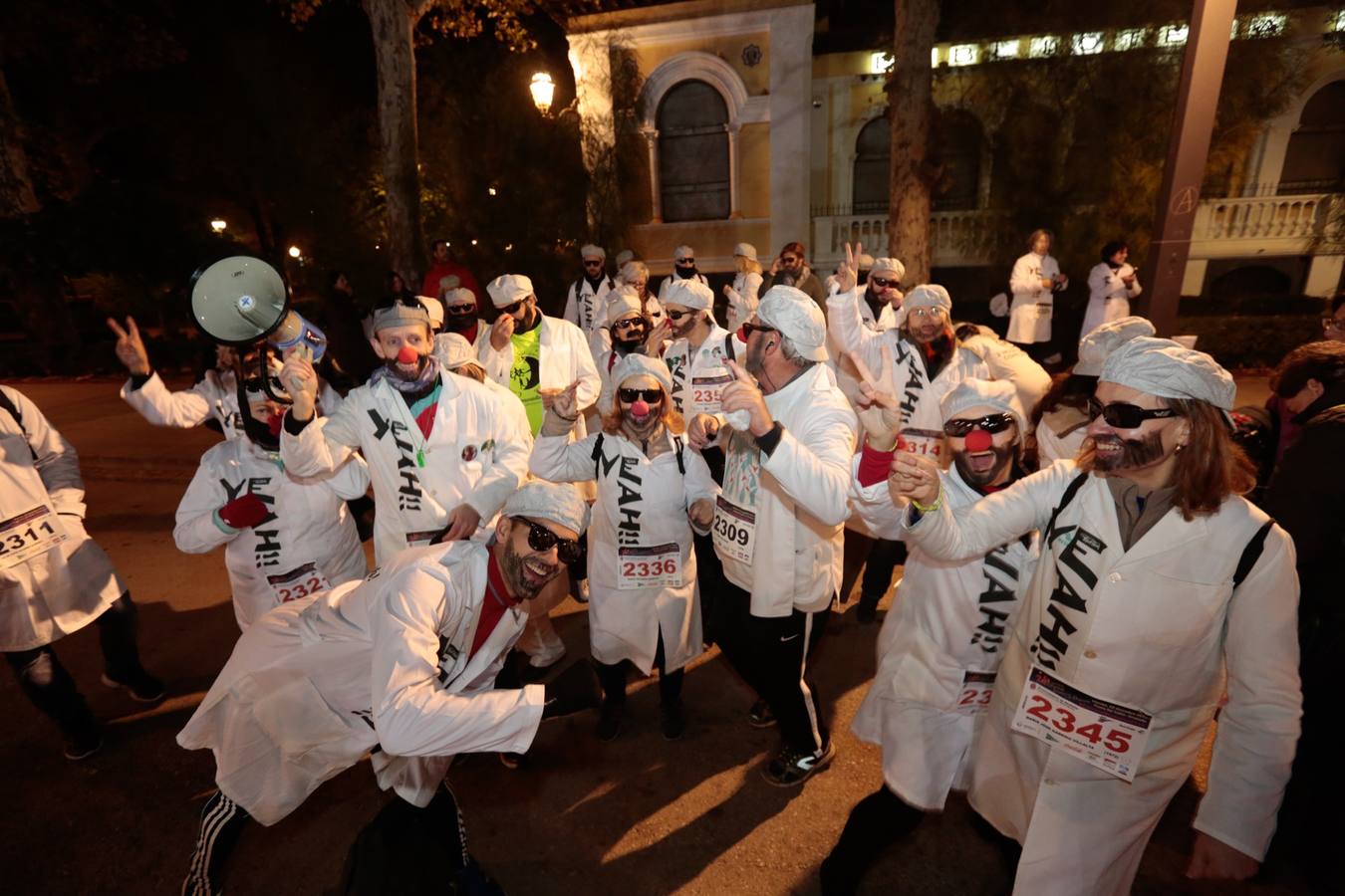 El centro de la capital se viste de fiesta para correr los 5 kilómetros de la XXVI Carrera Nocturna Solidaria