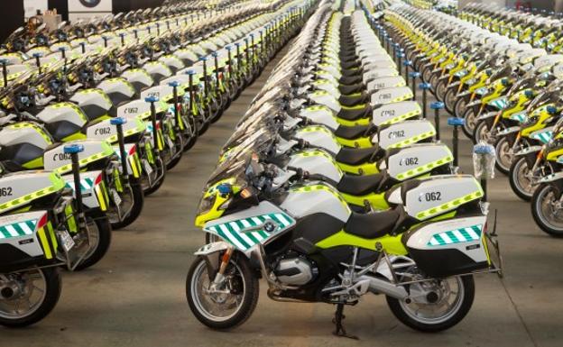 Las nuevas, flamantes y caras motos de la Guardia Civil de Tráfico que te encontrarás en la carretera