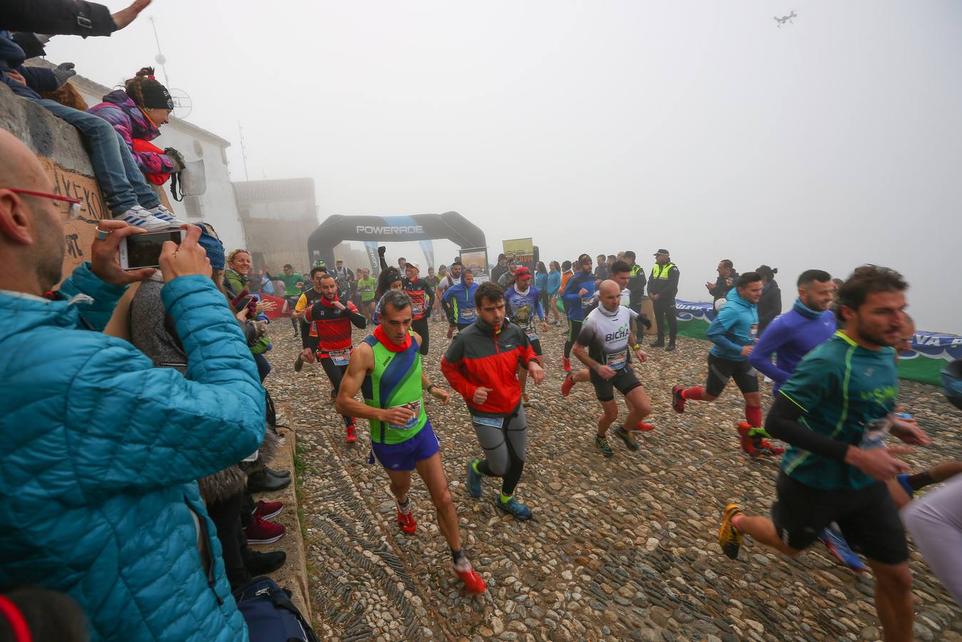 Búscate en el álbum de la última carrera del año