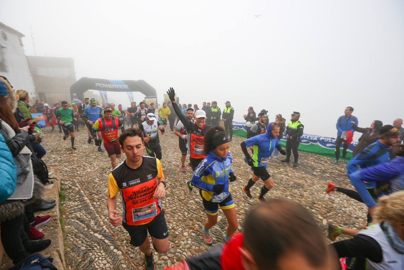 Búscate en el álbum de la última carrera del año