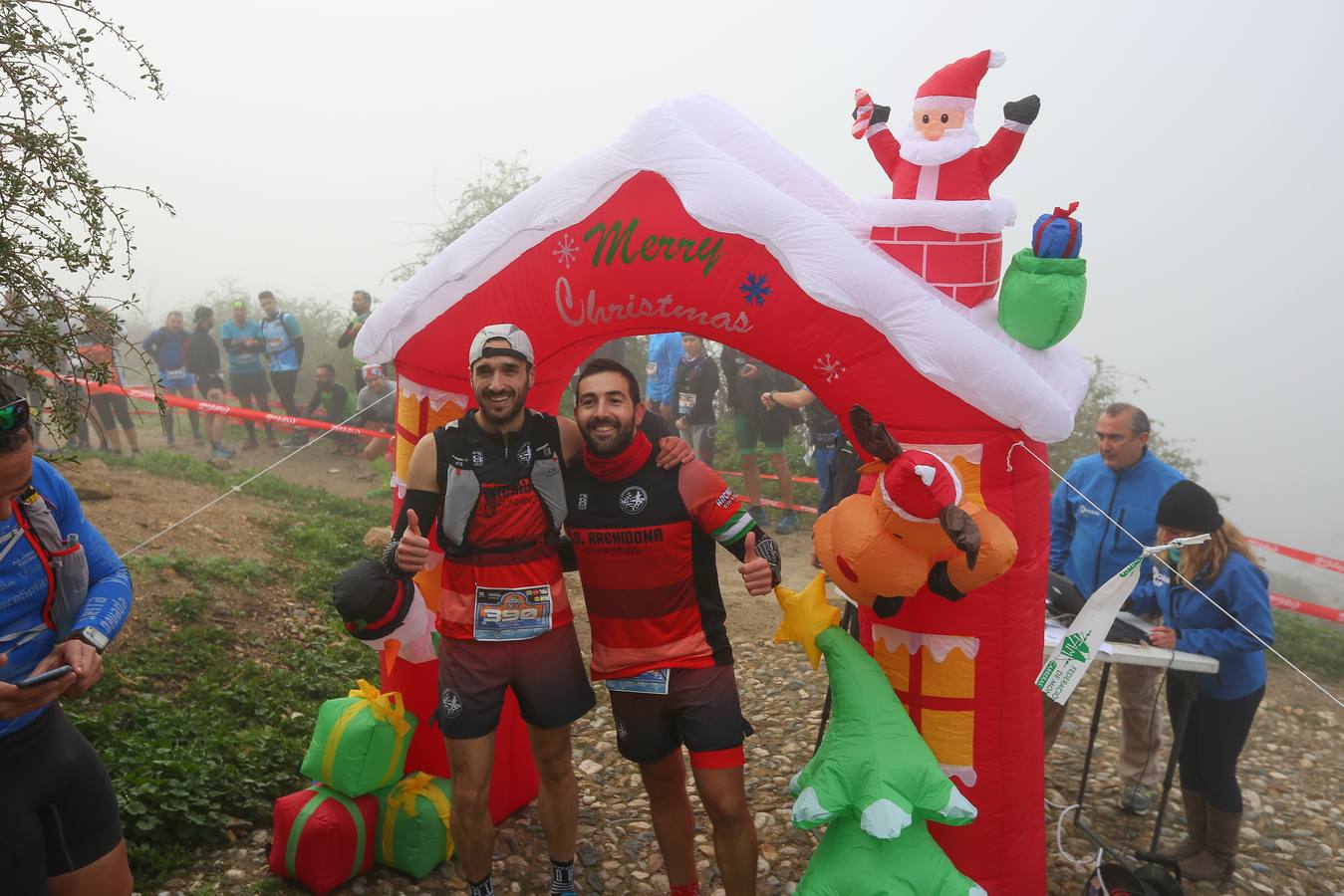 Búscate en el álbum de la última carrera del año