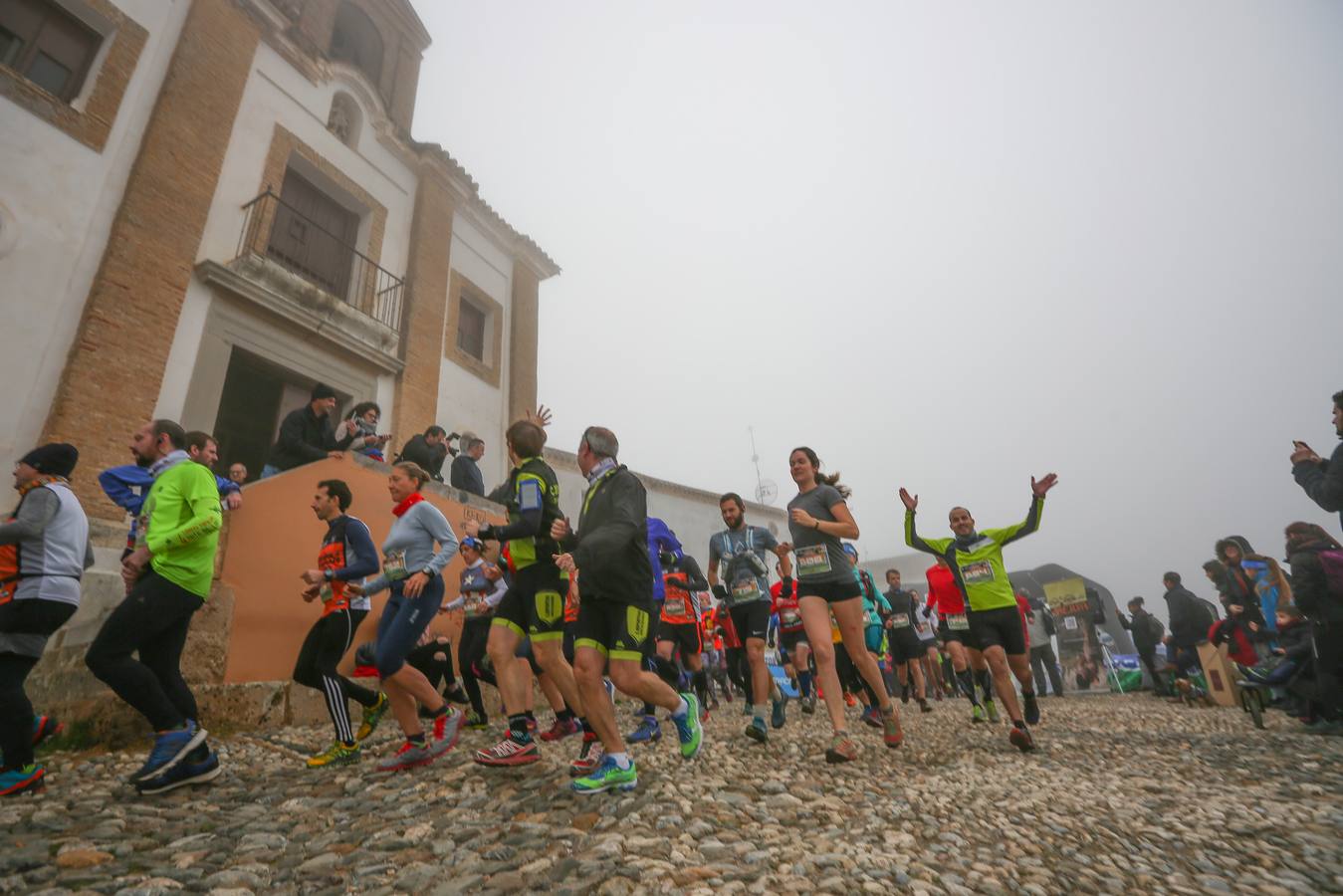 Búscate en el álbum de la última carrera del año