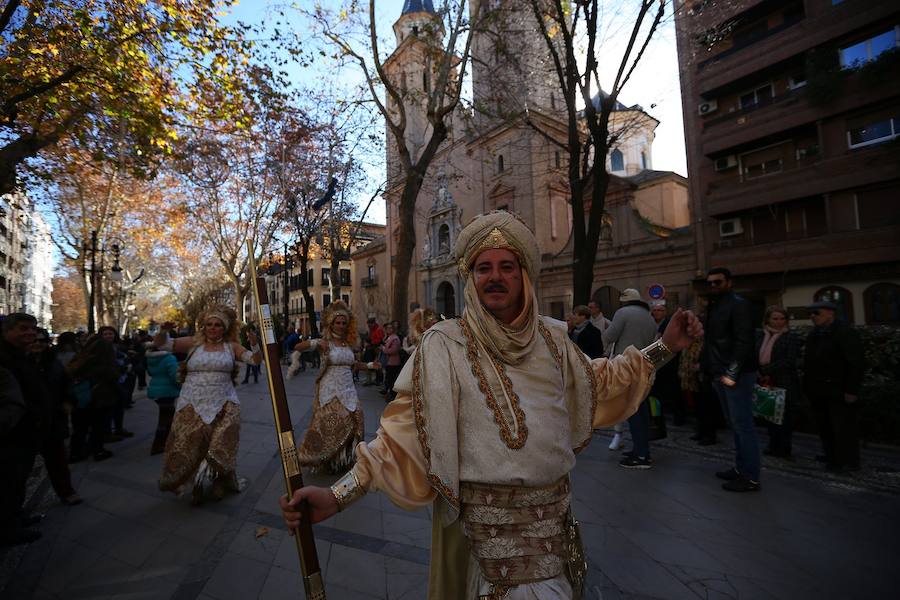 Escenifica tras el acto protocolario la rendición de Boabdil y la entrega de las llaves de la ciudad