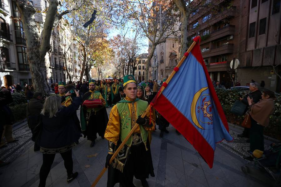 Escenifica tras el acto protocolario la rendición de Boabdil y la entrega de las llaves de la ciudad