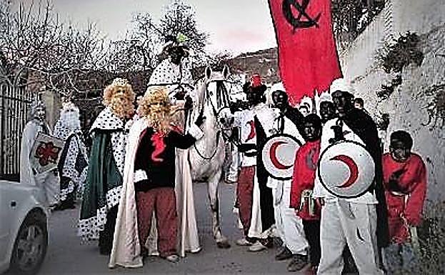 La Cabalgata de Reyes Magos que se realiza en la localidad alpujarreña de Cádiar cumple 73 años