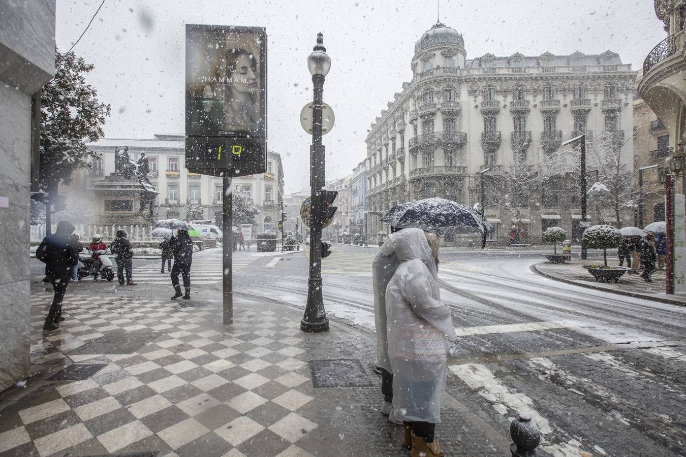 Granada lució de blanco el día de Reyes