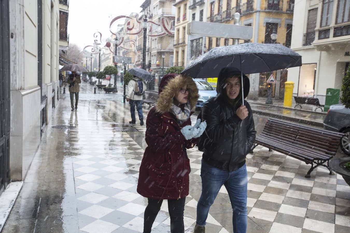 Granada lució de blanco el día de Reyes