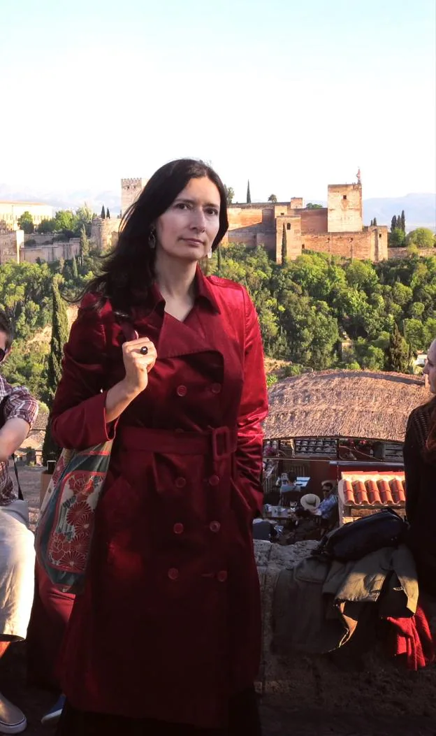 La violinista y escritora Isabel Mellado, en Granada.