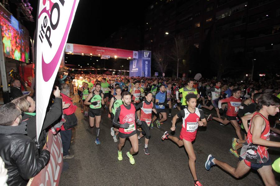  La XXXV edición de la Carrera Internacional Urbana Noche de San Antón volvió a contar con cerca de 10.000 corredores por las calles de la capital jienense