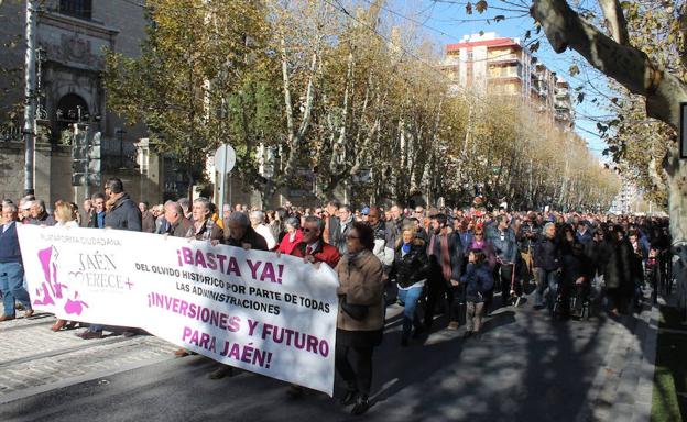 Imagen de diciembre de 2017. Miembros de la Plataforma Ciudadana 'Jaén merece más' protesta para reclamar más inversiones para la provincia.