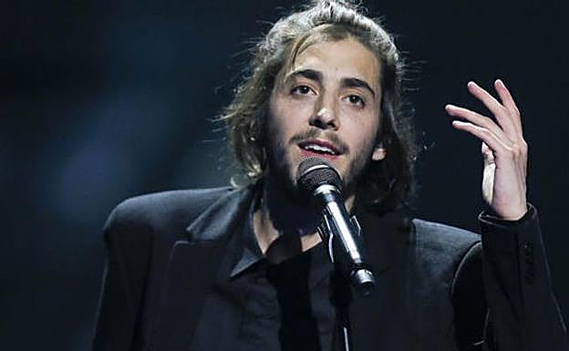 Primeras palabras de Salvador Sobral tras salir del hospital: "Iré a Eurovisión"