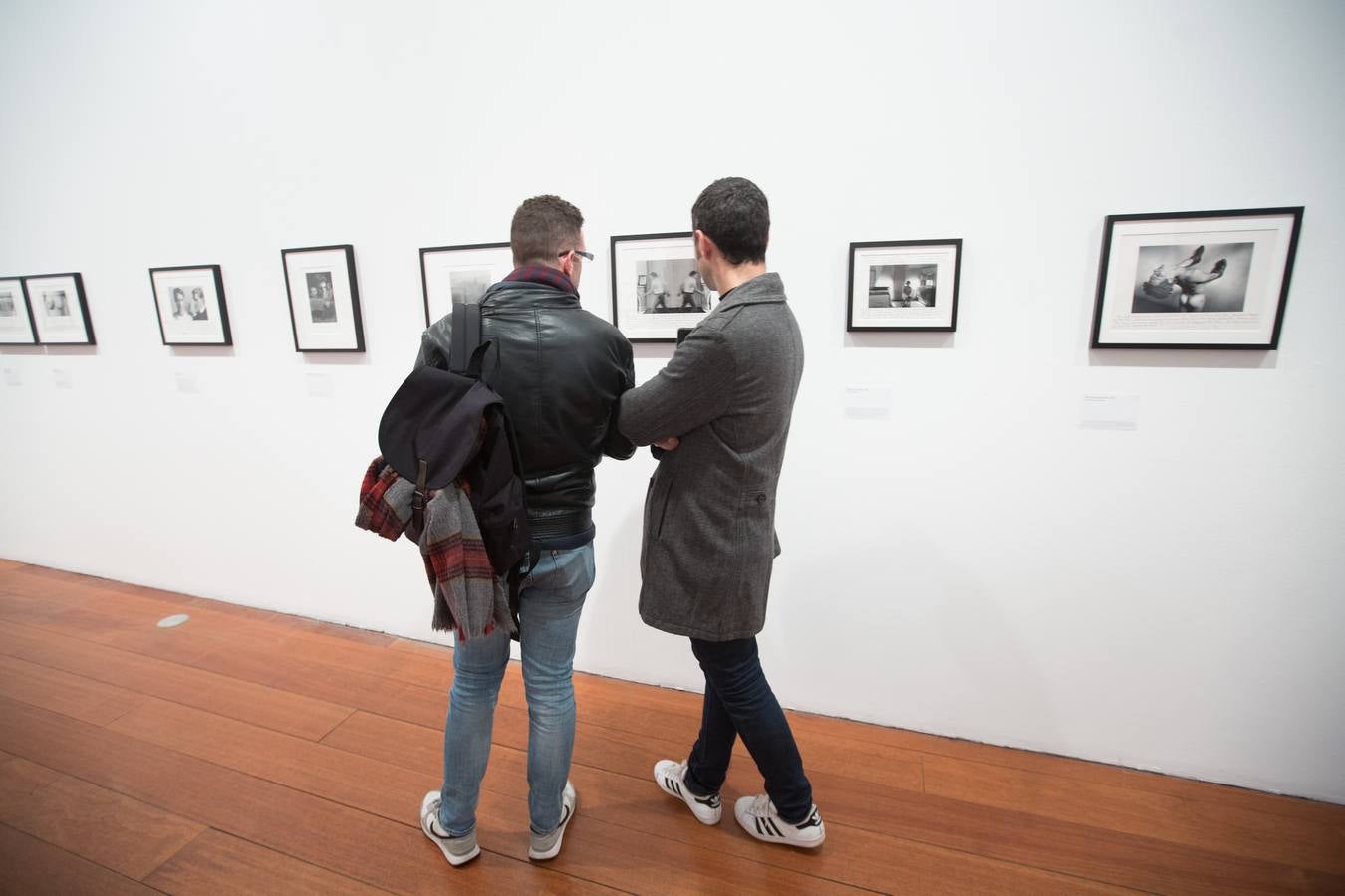 El museo acoge una retrospectiva del artista estadounidense que presentó batalla a la dictadura del instante decisivo