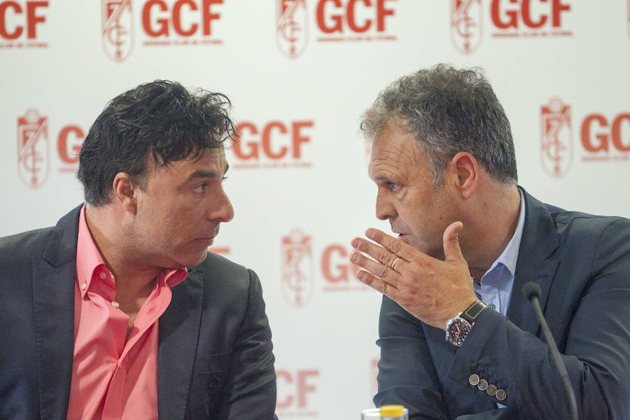 Acompaña a Joaquín Caparrós en su presentación como nuevo entrenador del club 11 de junio de 2014