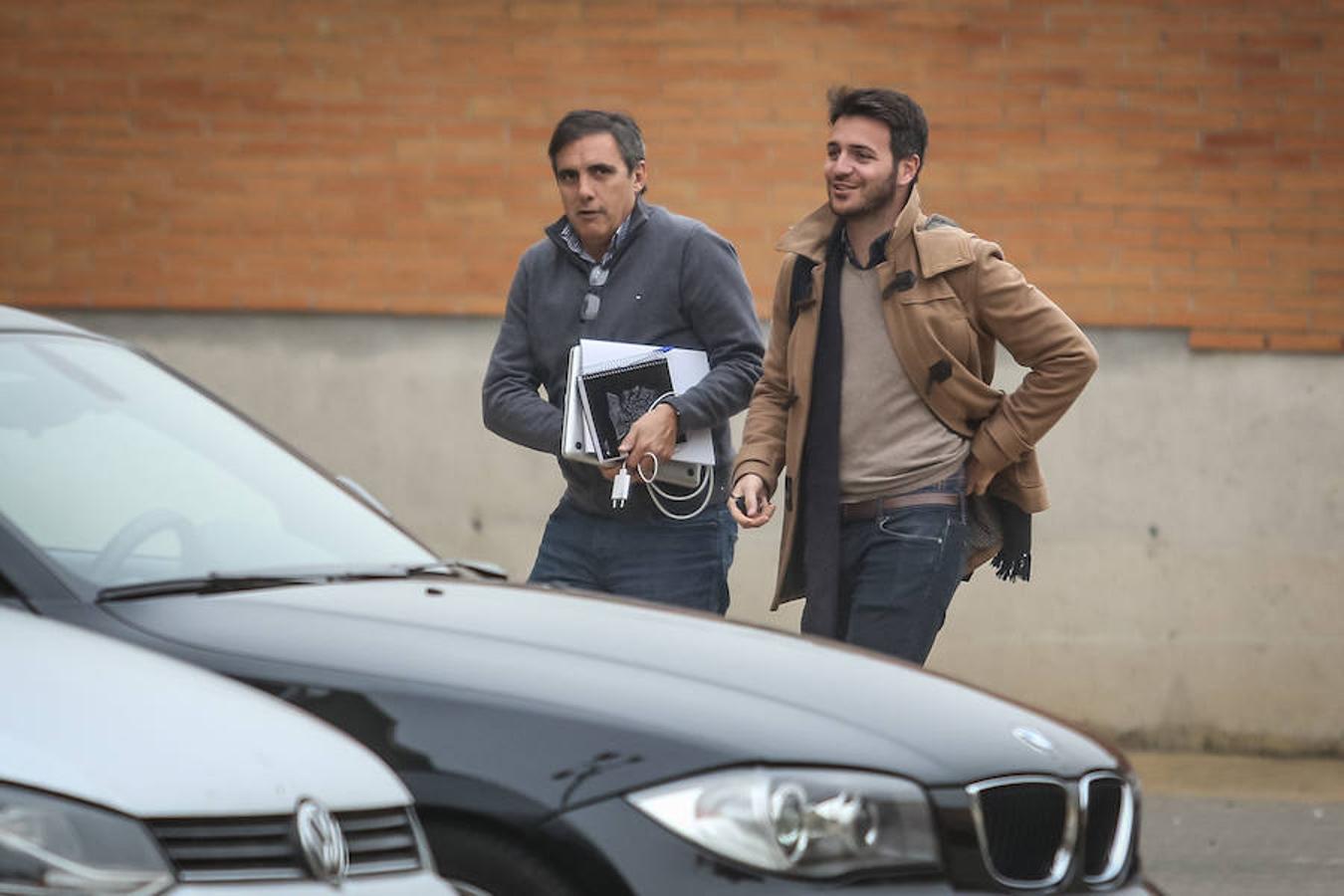 Esta actuación se ha producido en el marco de una operación por supuesto blanqueo de dinero procedente de fichajes del expresidente del club Quique Pina, que fue detenido esta mañana en Murcia