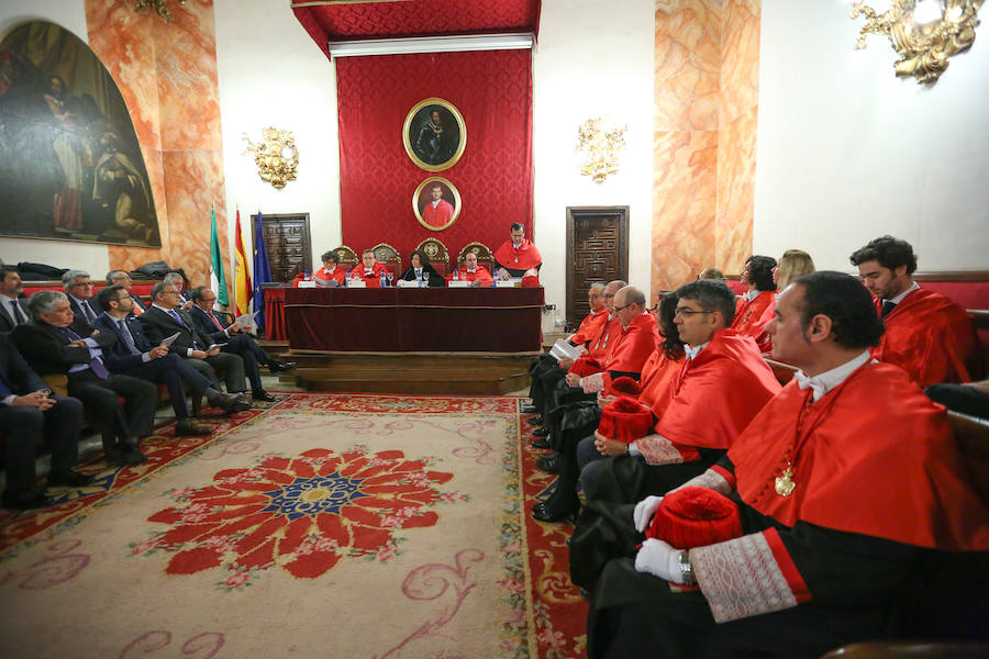 La facultad de Derecho ha celebrado esta semana a San Raimundo de Peñafort con un reconocimiento al personal y al alumnado