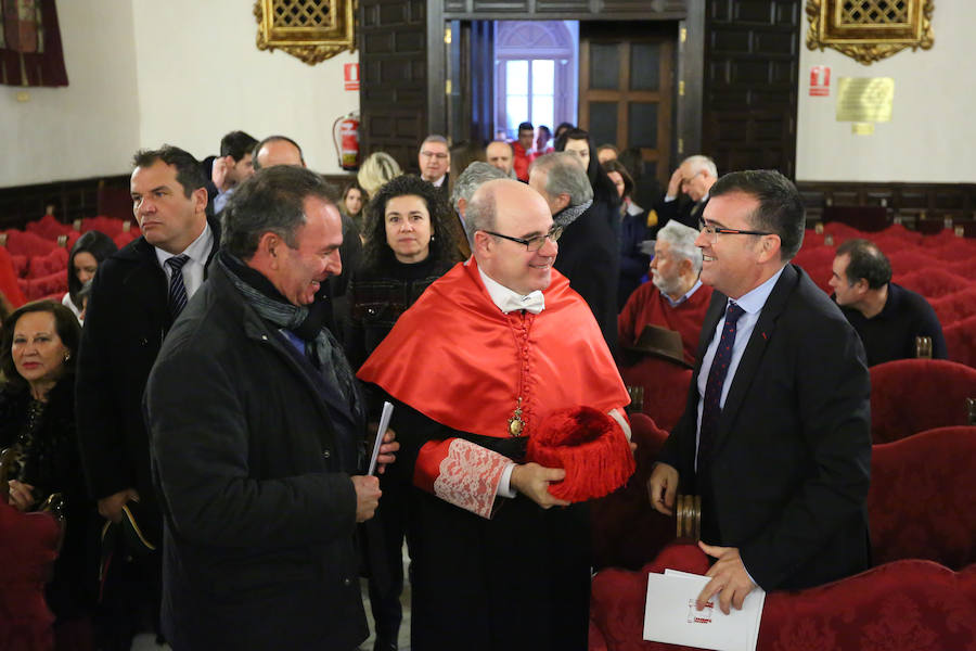 La facultad de Derecho ha celebrado esta semana a San Raimundo de Peñafort con un reconocimiento al personal y al alumnado