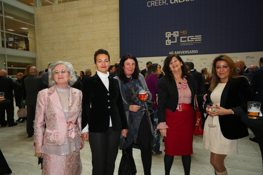 La Confederación de Empresarios celebra su cuarta década de vida con una jornada de trabajo y fiesta en la sede territorial del Bankia.