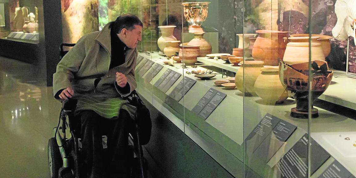 La Asociación de lesionados medulares y grandes discapacitados de Jaén (Aspaym) visitó hace unos días el Museo Íbero, y valoraron positivamente la accesibilidad al mismo