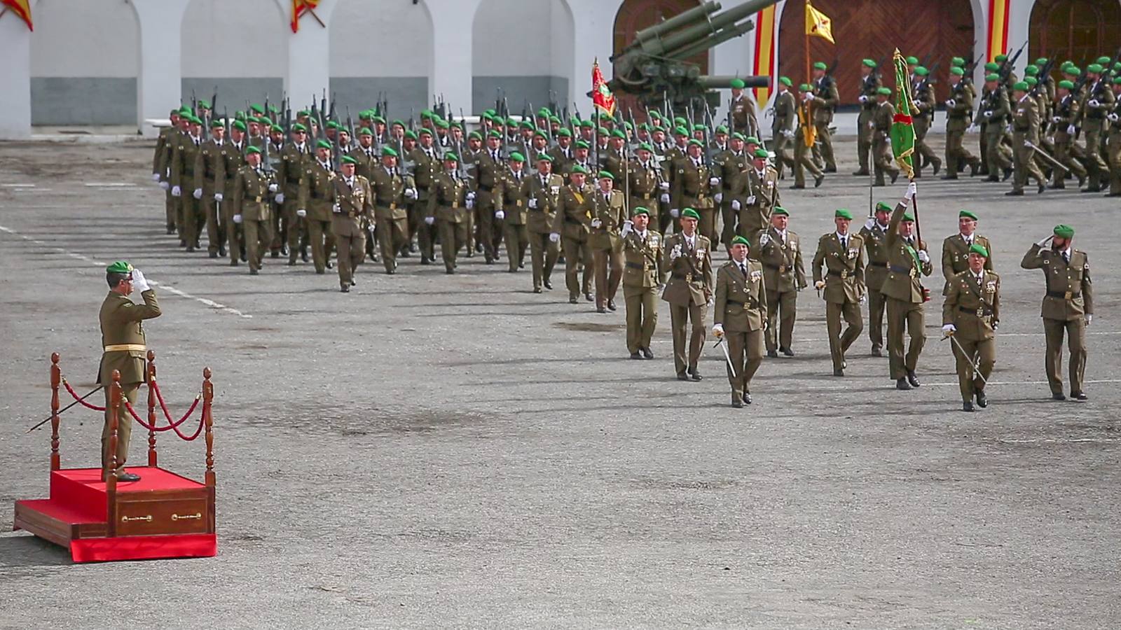 La Agrupación de Apoyo Logístico 21 celebra los 31 años de su creación con un desfile; tienen presencia en misiones internacionales en cuatro continentes