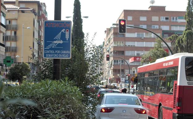 Cámaras de tráfico en el Camino de Ronda. 