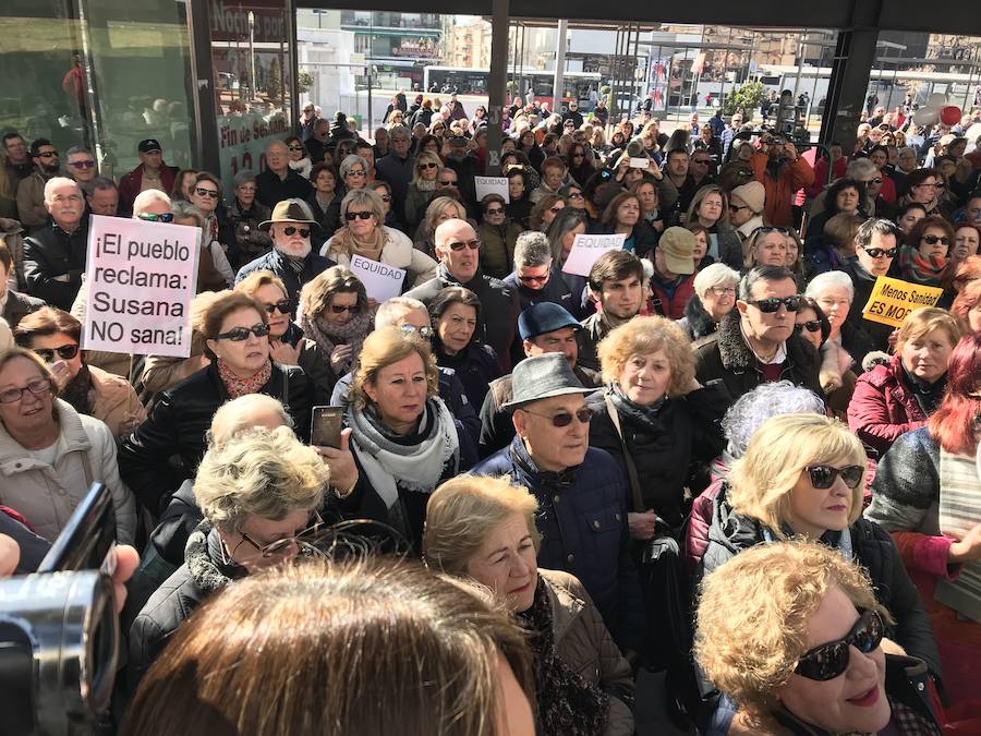 Justicia por la Sanidad ha celebrado esta concentración en la Caleta