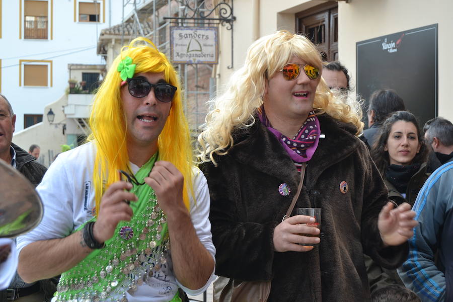 Afortunadamente los pronósticos no se cumplieron y el buen tiempo hizo que los alhameños y visitantes pudieran despedir el Carnaval 2018 con un estupendo ambiente