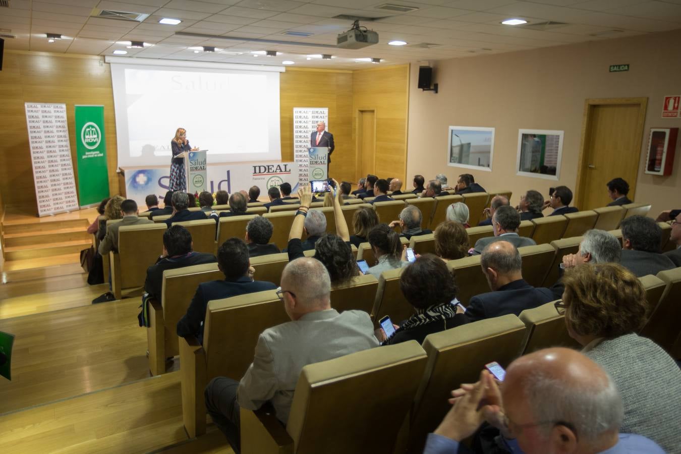 La consejera de Salud, Marina Álvarez, interviene en el Foro 'Los retos de la sanidad pública en Andalucía'