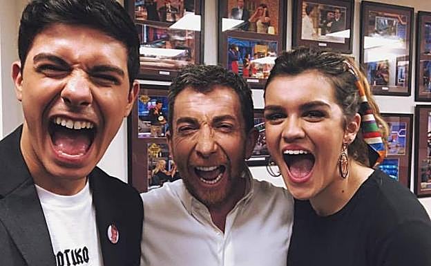 Oleada de críticas a Antena 3 por retrasar una hora el comienzo de 'Apaches' por 'El Hormiguero'