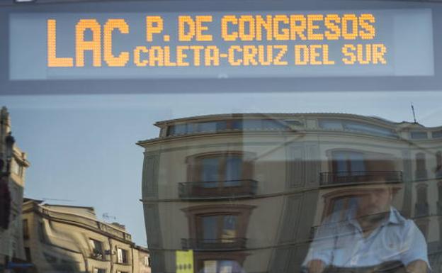 Los autobuses de la LAC dejarán de ser azules