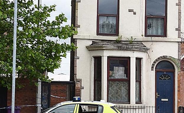 Vivienda de Liverpool donde un hombre convivió con su hermano muerto.