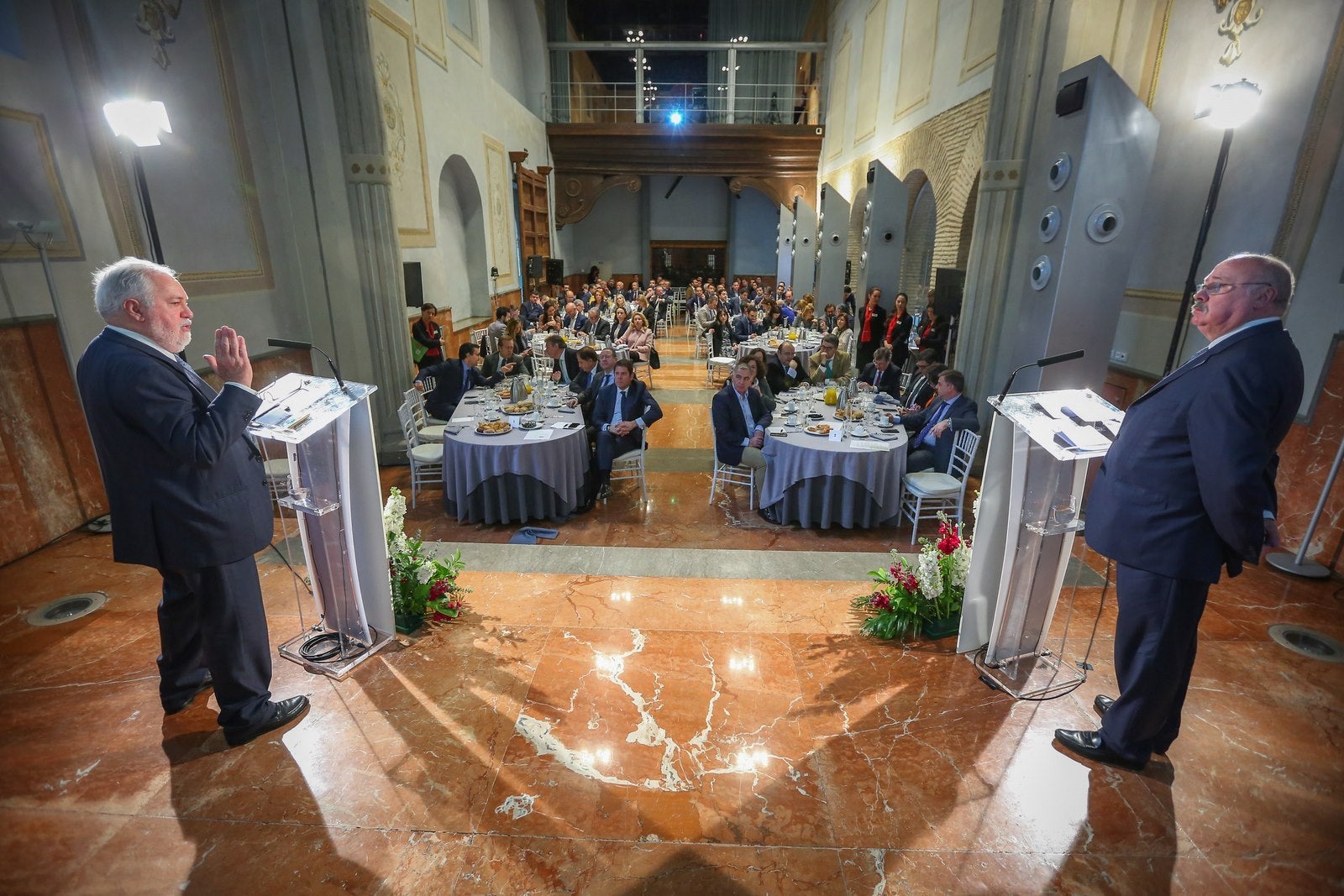 El comisario europeo de Acción por el Clima y Energía, Miguel Arias Cañete, interviene en un desayuno informativo organizado por IDEAL con el patrocinio de Endesa