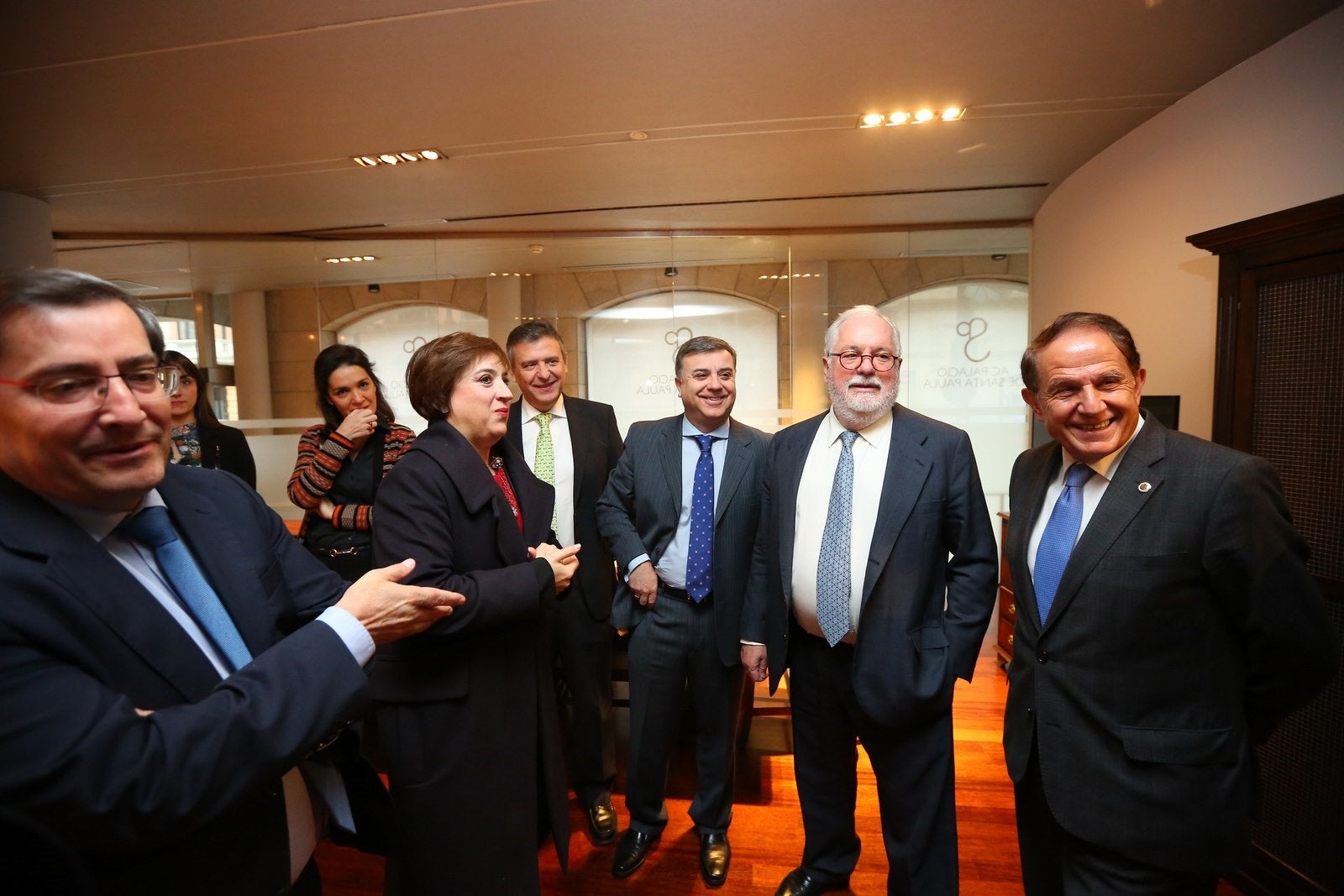 El comisario europeo de Acción por el Clima y Energía, Miguel Arias Cañete, interviene en un desayuno informativo organizado por IDEAL con el patrocinio de Endesa