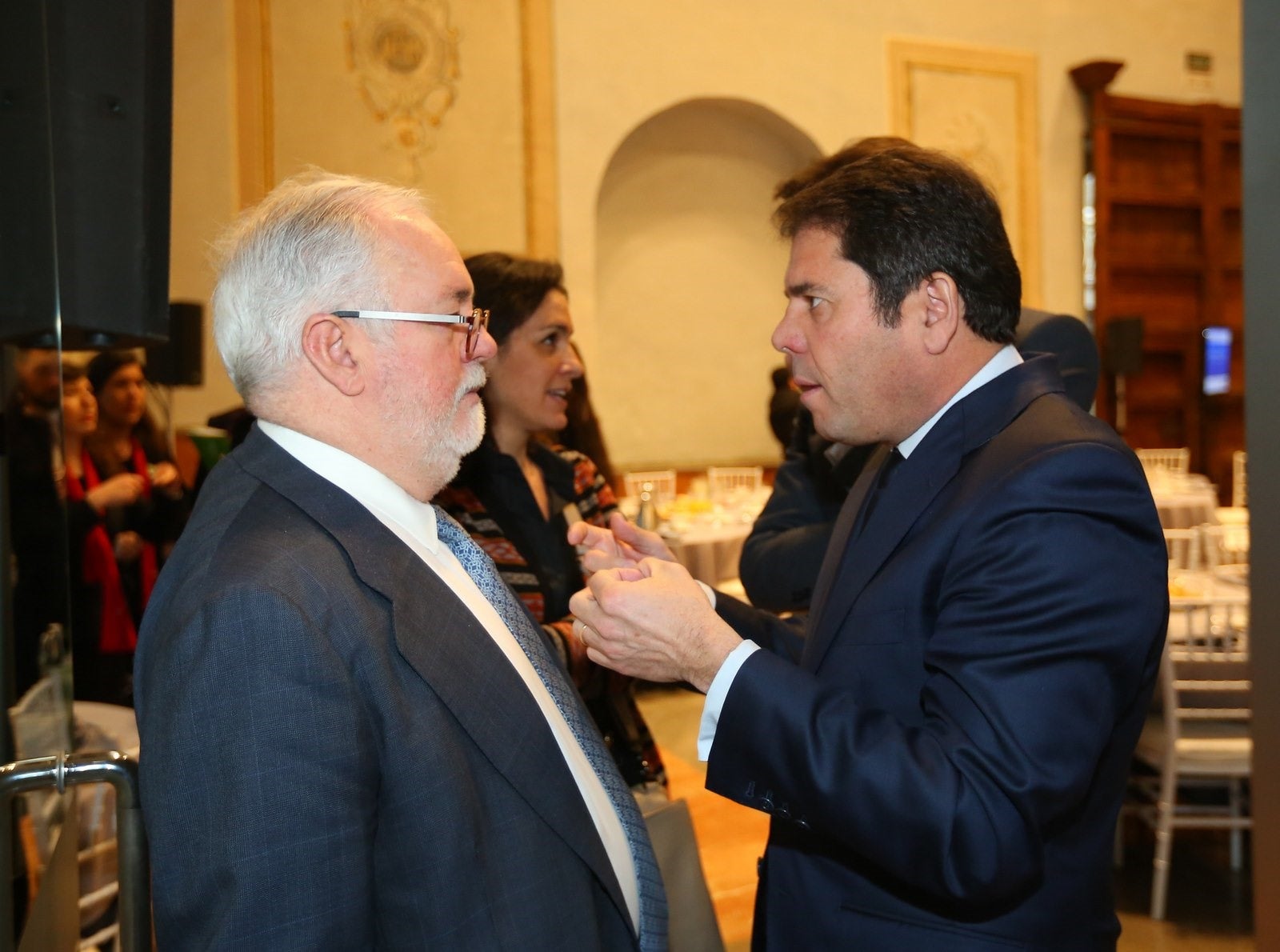 El comisario europeo de Acción por el Clima y Energía, Miguel Arias Cañete, interviene en un desayuno informativo organizado por IDEAL con el patrocinio de Endesa