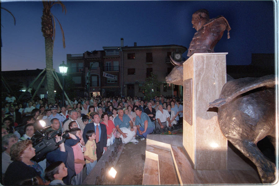 Inauguración del monumento a Frascuelo en Churriana de la Vega. 10 de junio de 1999 