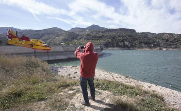 PP y PSOE siguen con reproches por la falta de soluciones a la escasez de agua para la agricultura de Almería