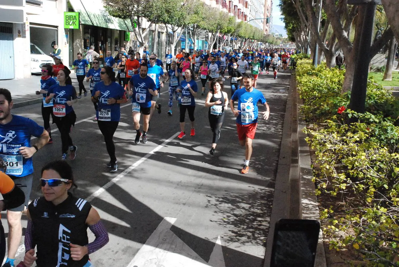 La VI Carrera de la Mujer congregó a más de 2.000 almerienses en las calles del centro