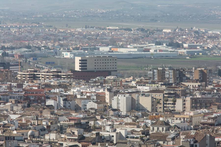 Las zonas altas de la capital son unos de los lugares preferidos de los turistas para descubrir en todo su explendor la belleza que entraña cada rincón del territorio nazarí