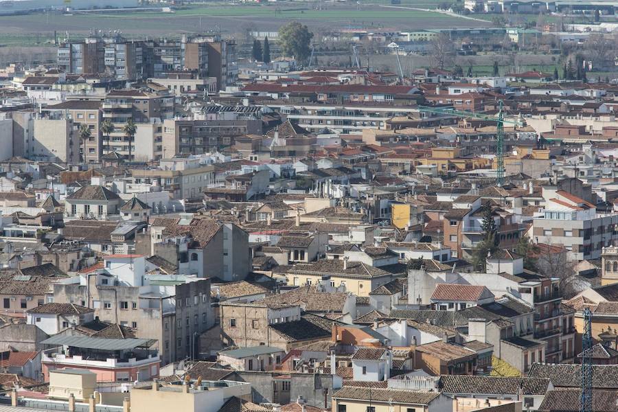 Las zonas altas de la capital son unos de los lugares preferidos de los turistas para descubrir en todo su explendor la belleza que entraña cada rincón del territorio nazarí