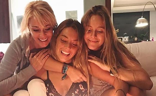 Así son las dos hijas desconocidas de Belén Rueda que triunfan en Instagram