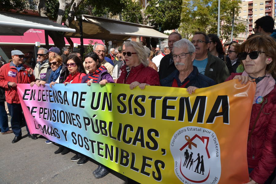 En Andalucía sólo en la provincia de Jaén los jubilados cobran menos de media que en Almería