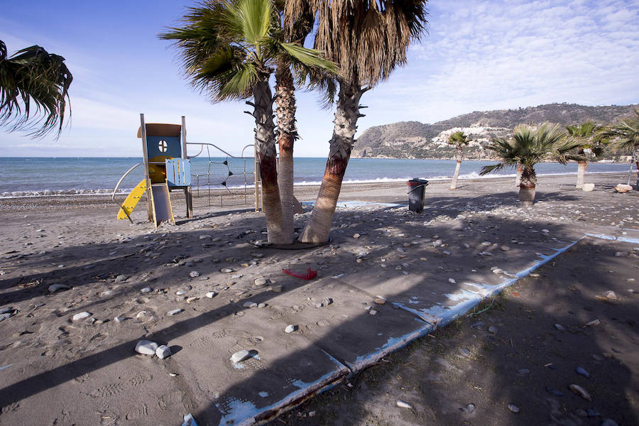 Así han quedado las playas granadinas tras un fin de semana de viento y lluvia