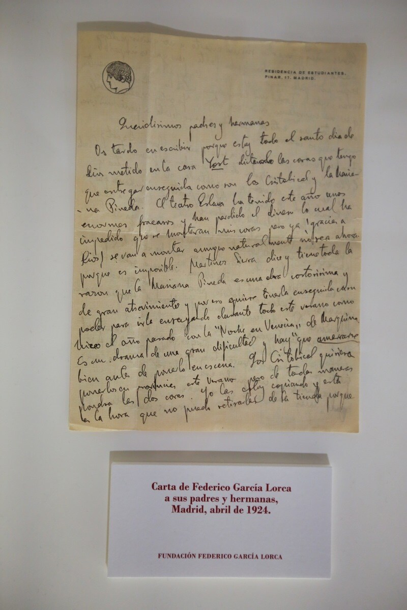 Carta de Federico García Lorca a sus padres y hermanas fechada en abril de 1924. Madrid. Fundación Lorca.