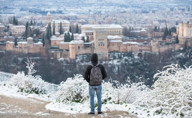 La AEMET lanza el aviso amarillo en Granada por nevadas en Domingo de Ramos