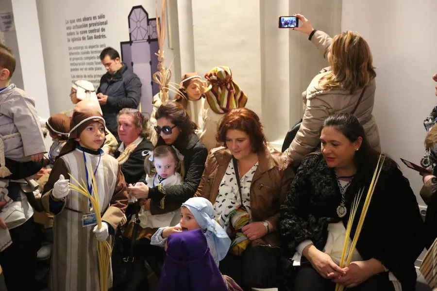 La hermandad tendría que haber puesto su Cruz de Guía en la puerta de la iglesia de San Andrés a las 16.00 horas