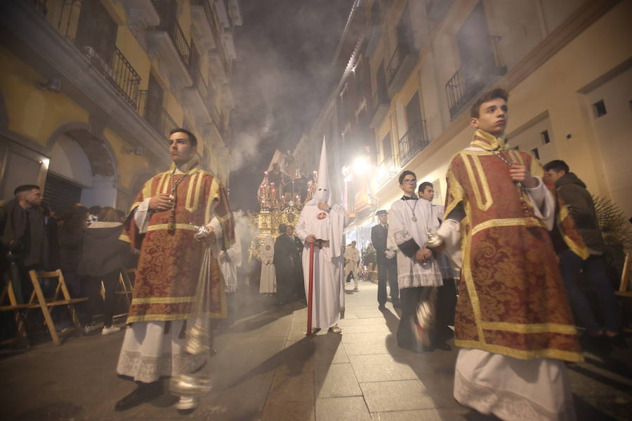 La hermandad del Santísimo Sacramento y Real Cofradía de Nazarenos de Nuestro Padre Jesús Despojado de sus Vestiduras, María Santísima del Dulce Nombre y San Juan Evangelista procesionó por la carrera oficial